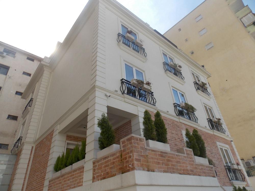Hotel Queen Selitë e Vogël Extérieur photo