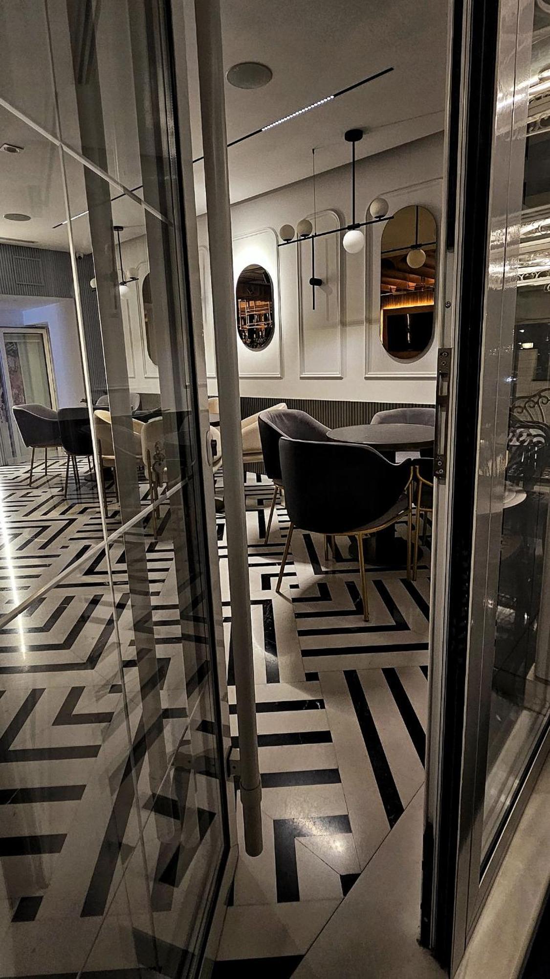 Hotel Queen Selitë e Vogël Extérieur photo