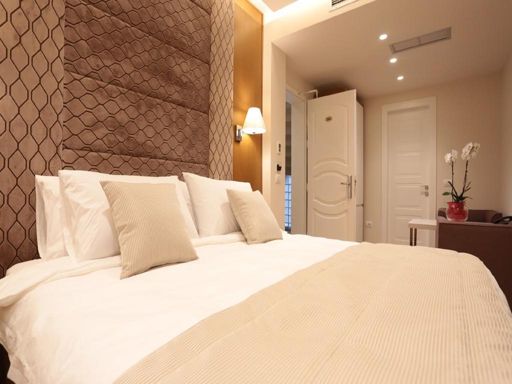 Hotel Queen Selitë e Vogël Extérieur photo